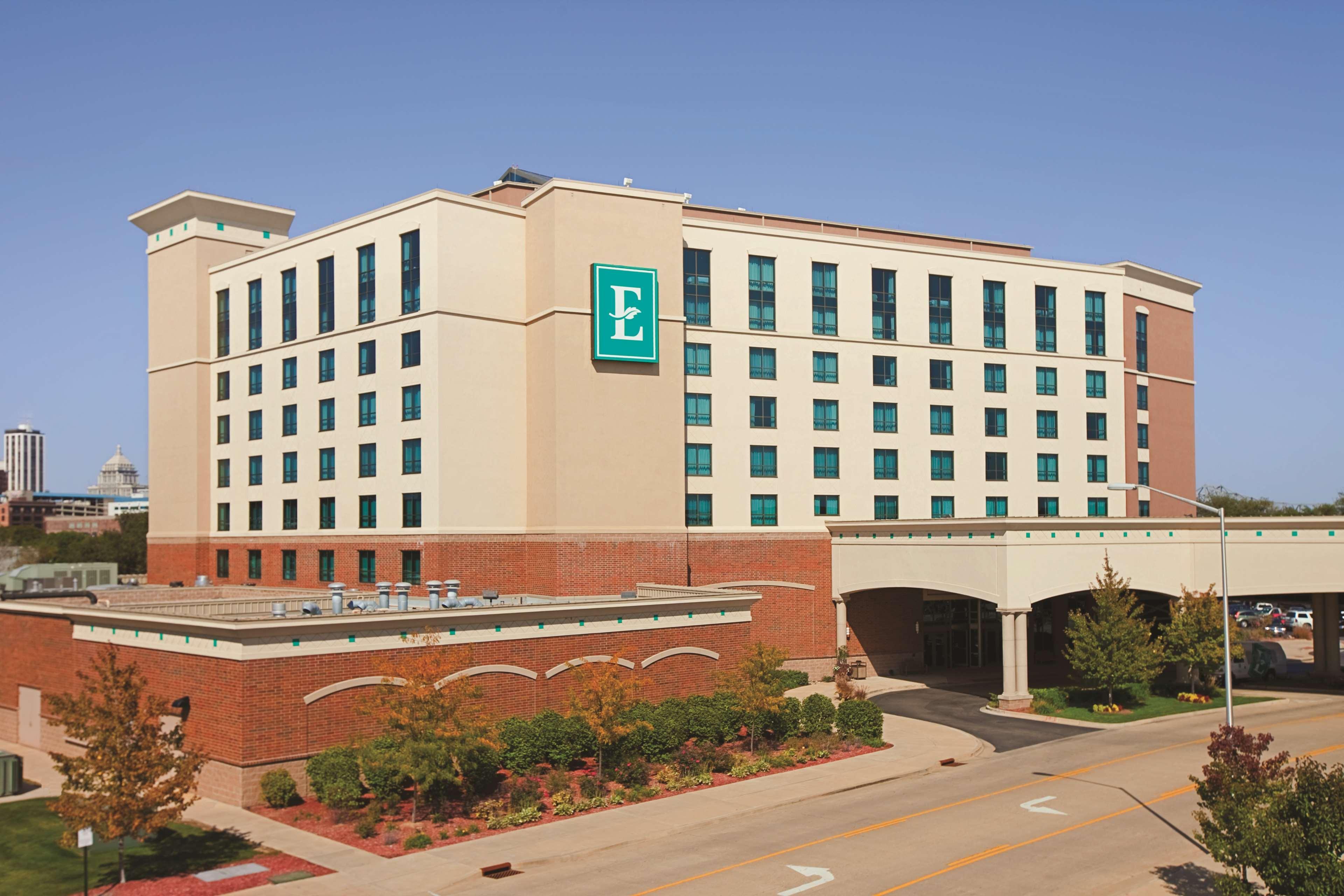 Embassy Suites East Peoria Hotel And Riverfront Conference Center Экстерьер фото