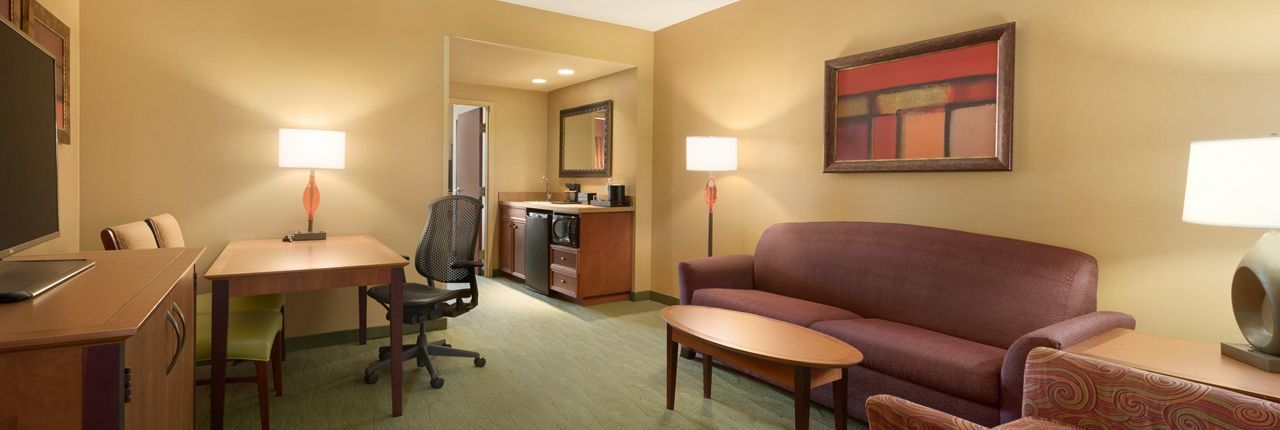 Embassy Suites East Peoria Hotel And Riverfront Conference Center Экстерьер фото