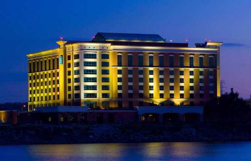 Embassy Suites East Peoria Hotel And Riverfront Conference Center Экстерьер фото